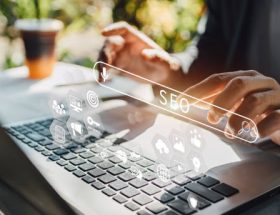 La recherche de mots-clés est une étape essentielle pour toute optimisation SEO. En effet, sans mots-clés pertinents, votre contenu