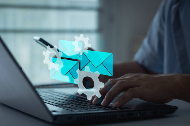 Une gestion de contenu efficace structure les informations. Ainsi, l’utilisateur trouve rapidement ce qu’il cherche. De plus,