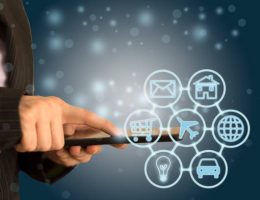 L’intelligence artificielle améliore la création de contenu en automatisant de nombreuses tâches. En effet, elle génère