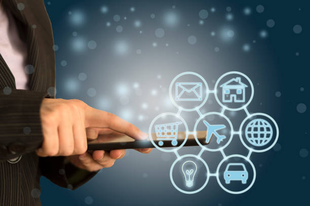L’intelligence artificielle améliore la création de contenu en automatisant de nombreuses tâches. En effet, elle génère